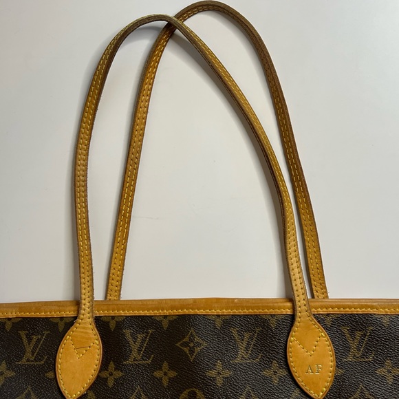 Louis Vuitton Neverfull MM Monogram - Picture 6 of 16